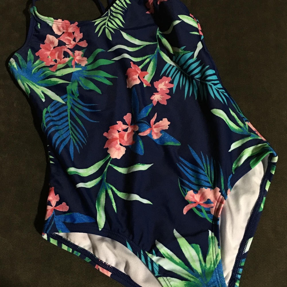 Bath suit size 10